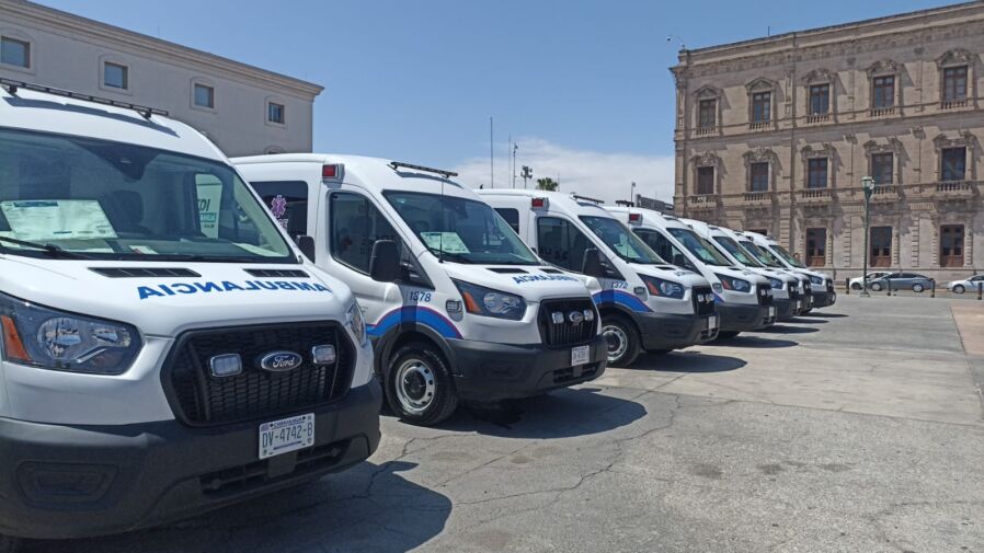En total 13 municipios recibieron una ambulancia.